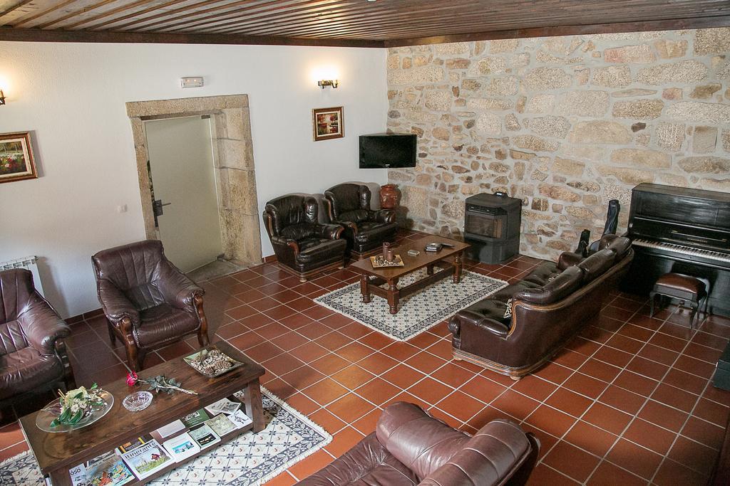 Solar Dos Almeidas - Turismo De Habitacao Bed & Breakfast Trancoso Ngoại thất bức ảnh
