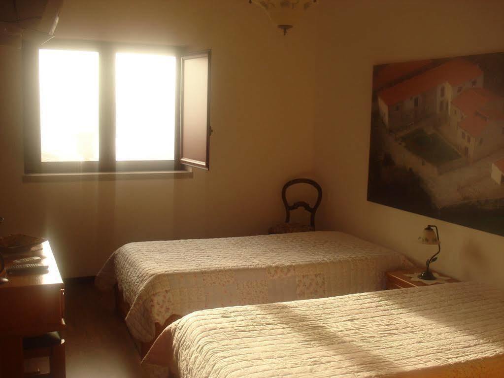 Solar Dos Almeidas - Turismo De Habitacao Bed & Breakfast Trancoso Ngoại thất bức ảnh
